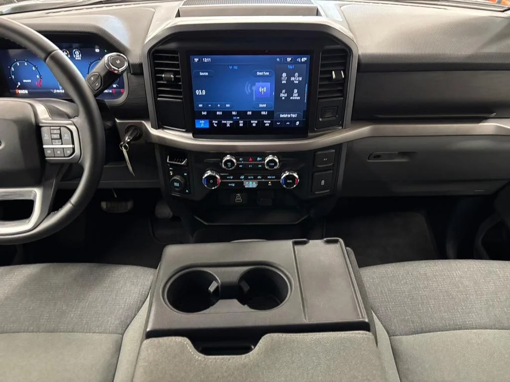 Used 2025 Silver Ford XLT image 17