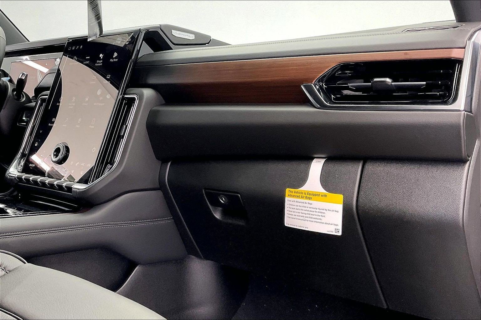 2026 GMC Yukon XL Denali - Photo 6
