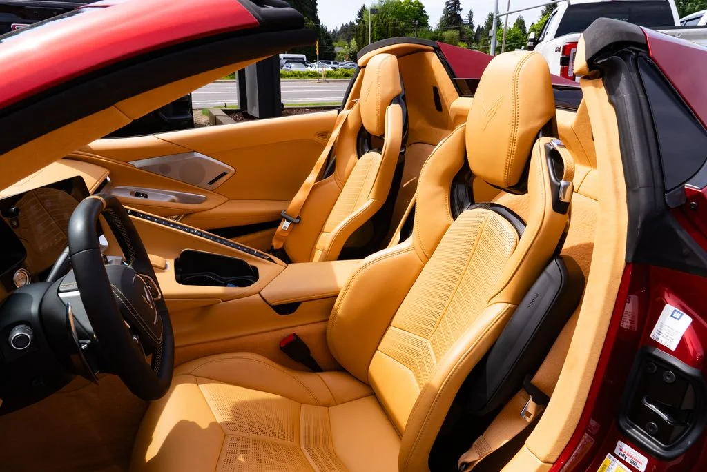 Used 2021 Red Chevrolet Stingray image 16