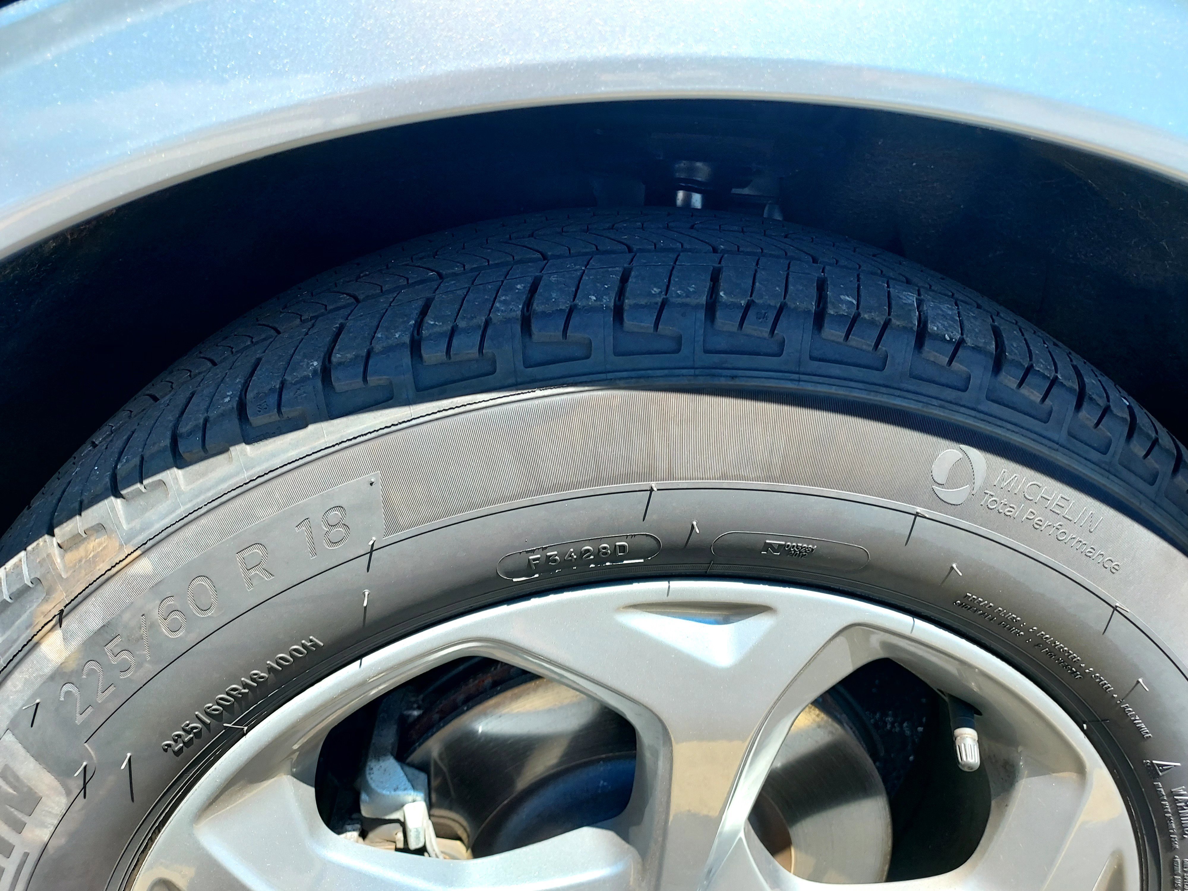 Used 2023 CARBONIZED GRAY Ford ST-Line image 3