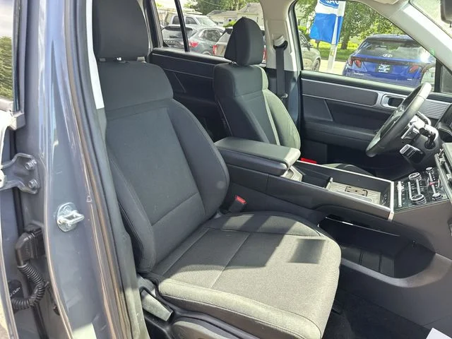 Used 2025 Gray Hyundai SE image 27