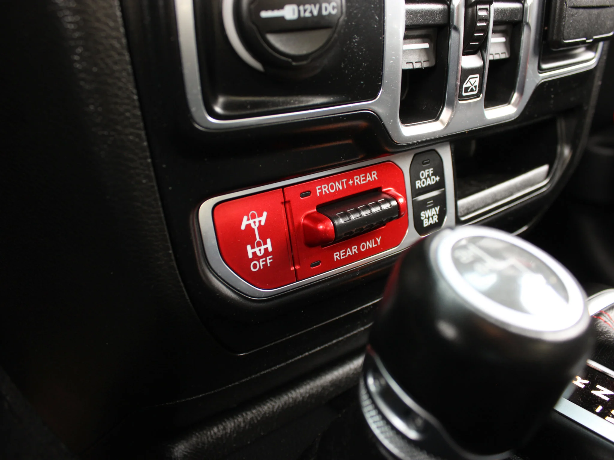 Certified Used 2020 Silver Jeep Rubicon * One Owner | V6 | Trailer Tow | Heated Seats | Alpine | Apple CarPlay | Diff Locks image 25