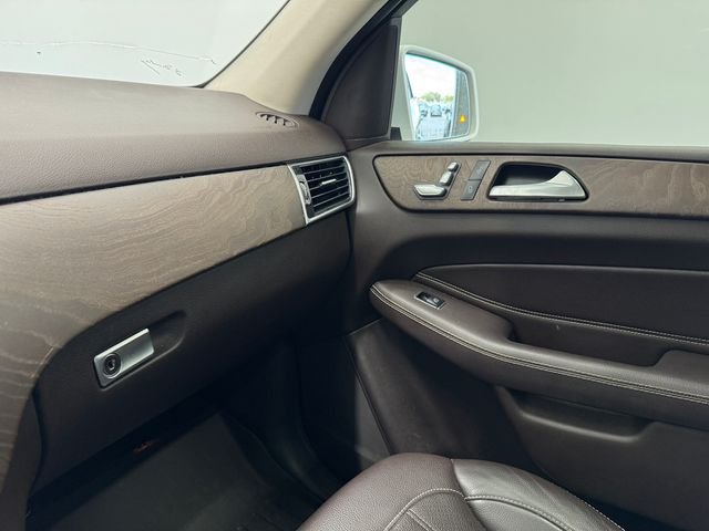 Used 2016  Mercedes-Benz GLE 350 image 36