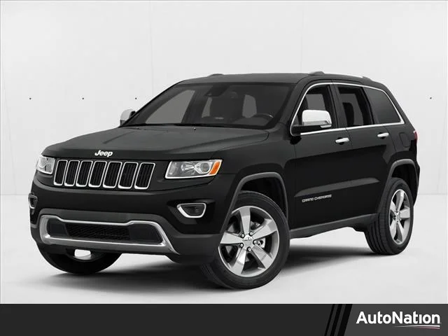 Used 2014 Billet Silver Metallic Clearcoat Jeep Overland image 1