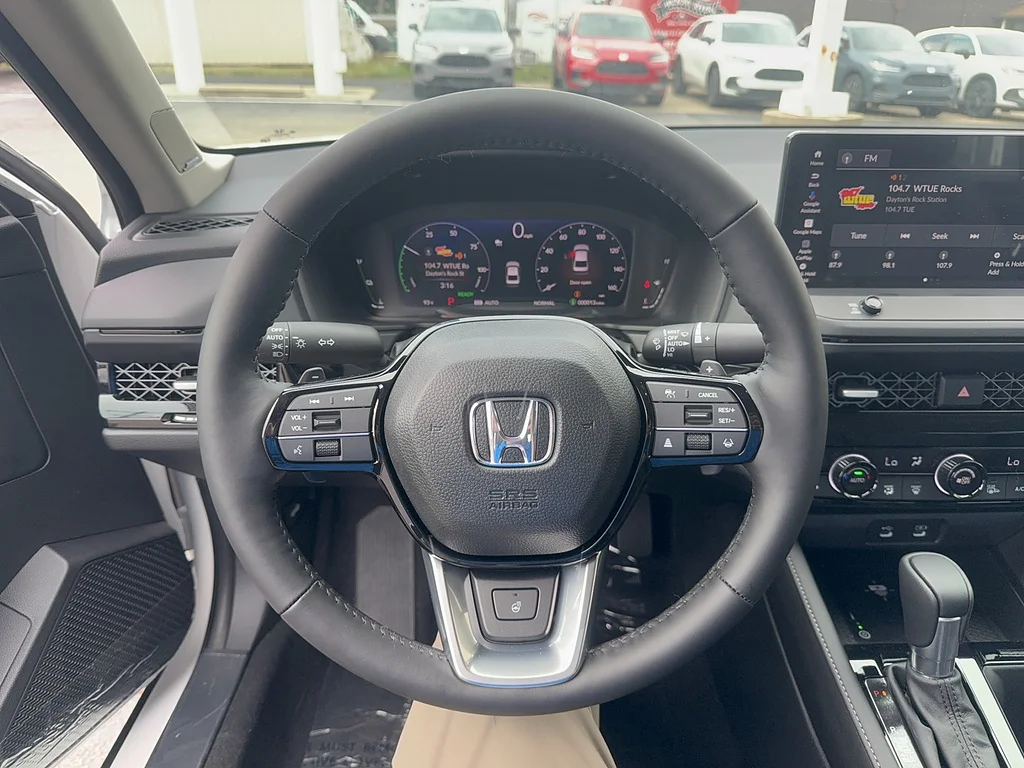 New 2026 Platinum White Pearl Honda Touring image 13