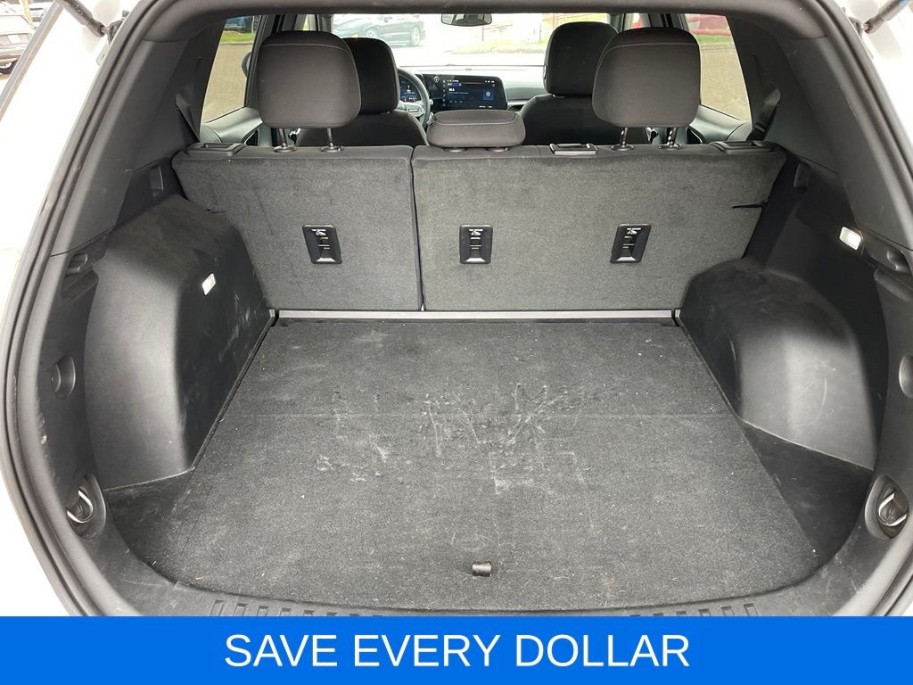 Used 2025 White Chevrolet LT image 6