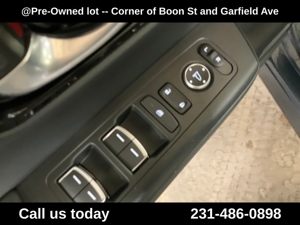 Used 2024  Honda EX-L image 15