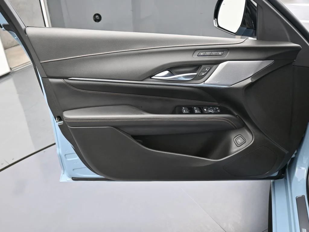 Used 2025 Drift Metallic Cadillac V-Series image 15