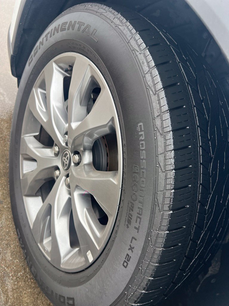 Used 2024 Off-white Toyota Limited image 4