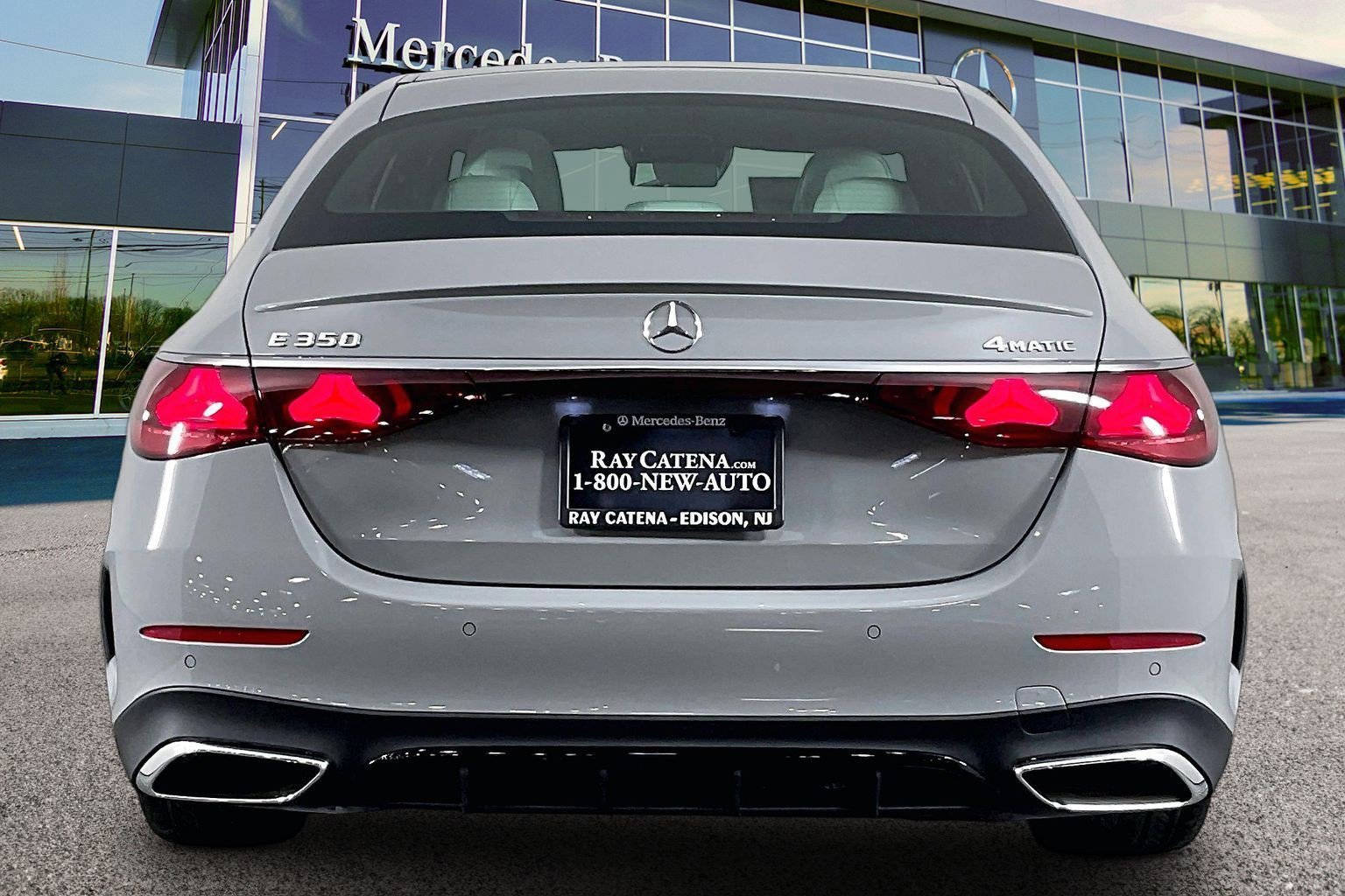 New 2026 MANUFAKTUR Alpine Grey Mercedes-Benz E 350 image 17