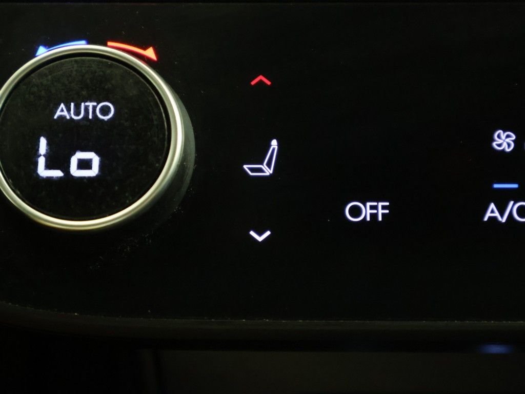 Certified Used 2024 White Hyundai SEL image 41