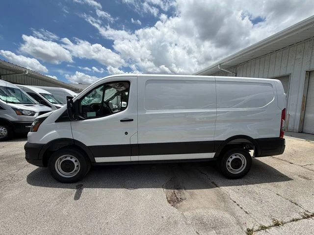 New 2026 Oxford White Ford Cargo Van image 4