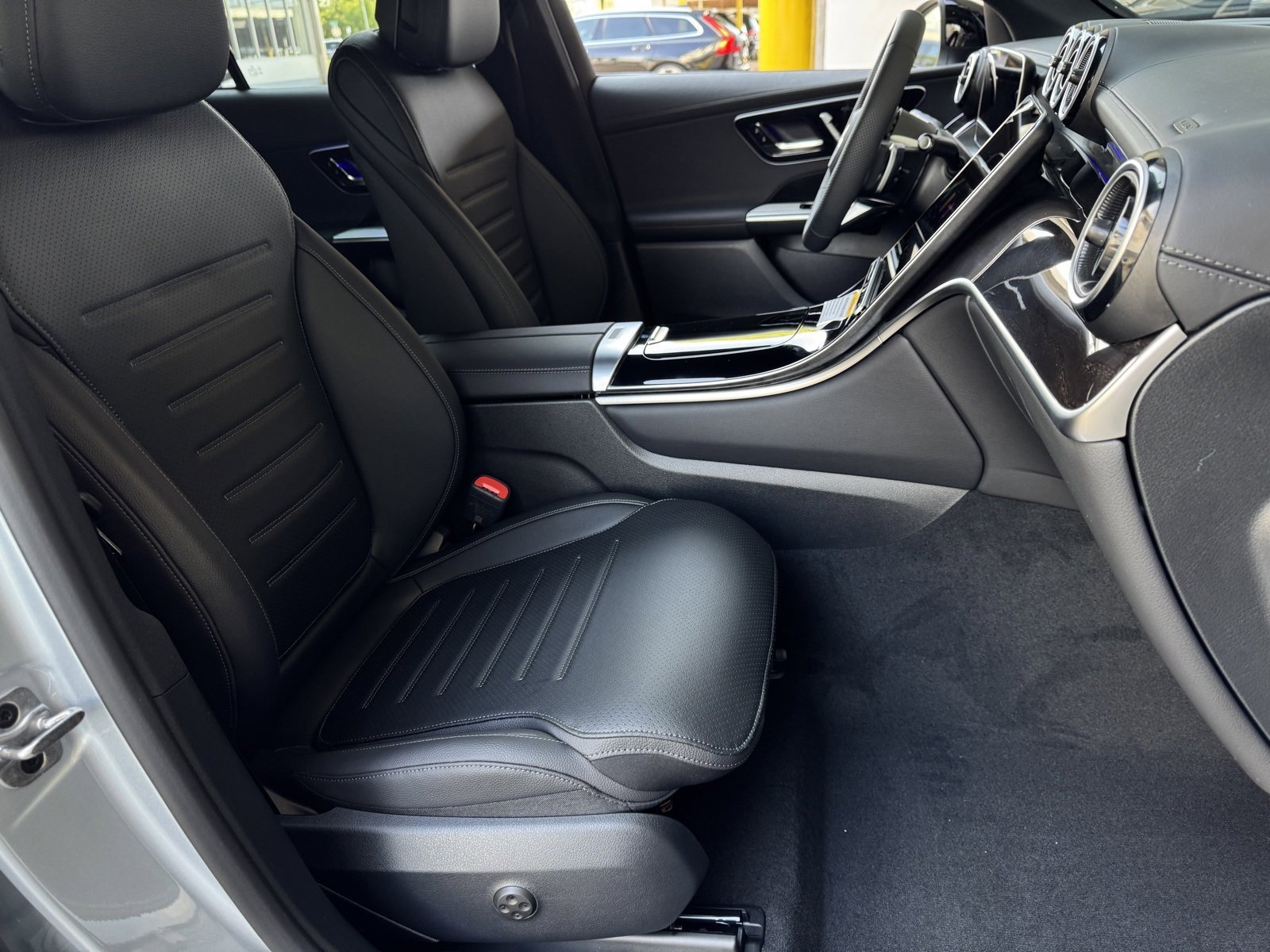 New 2026 Cirrus Silver Metallic Mercedes-Benz GLC 300 image 36