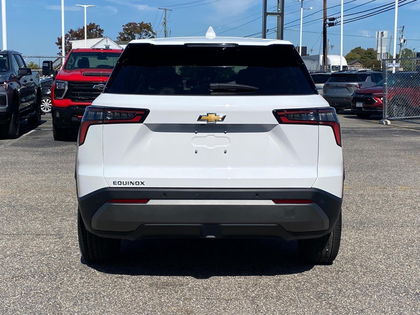 New 2027 Summit White Chevrolet LT image 5