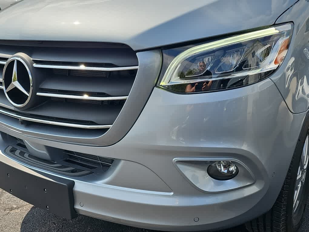 New 2026 Hightech Silver Mercedes-Benz  image 6