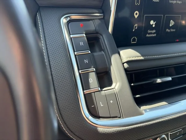 Used 2023 Silver GMC SLT image 23