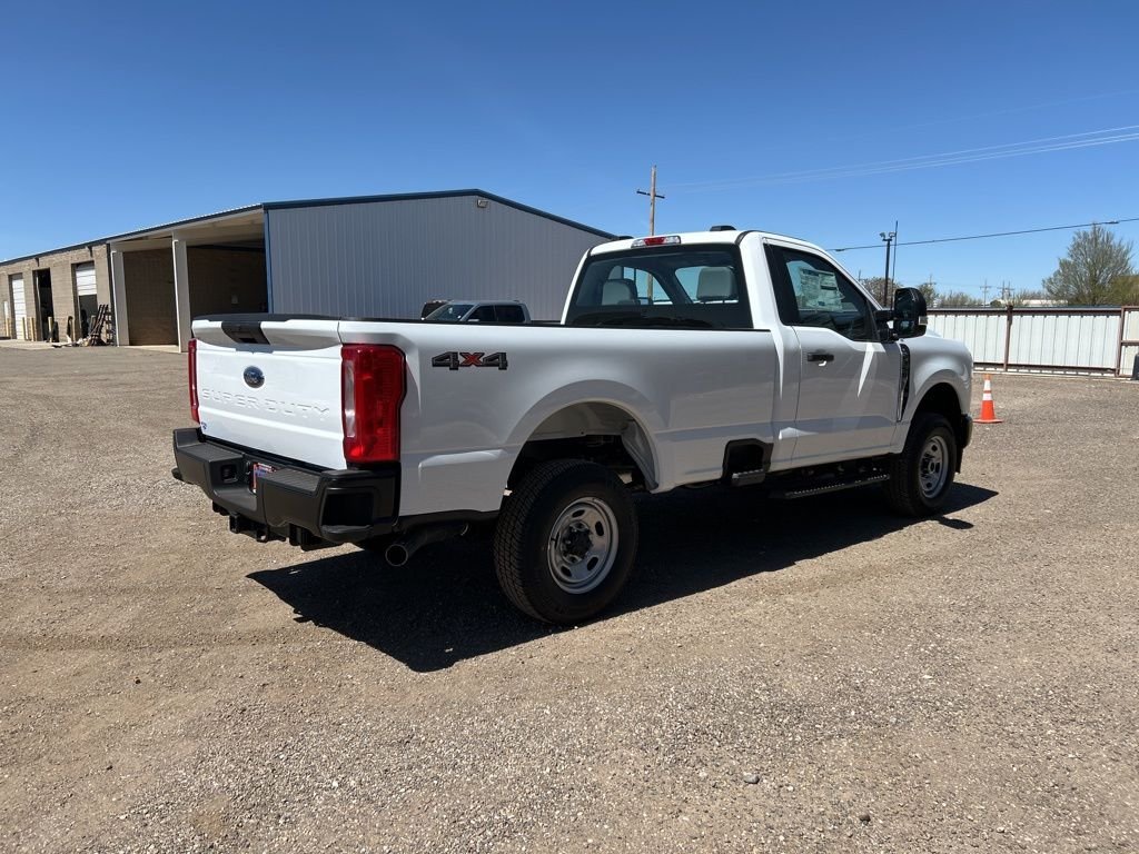 New 2026 Oxford White Ford XL image 7