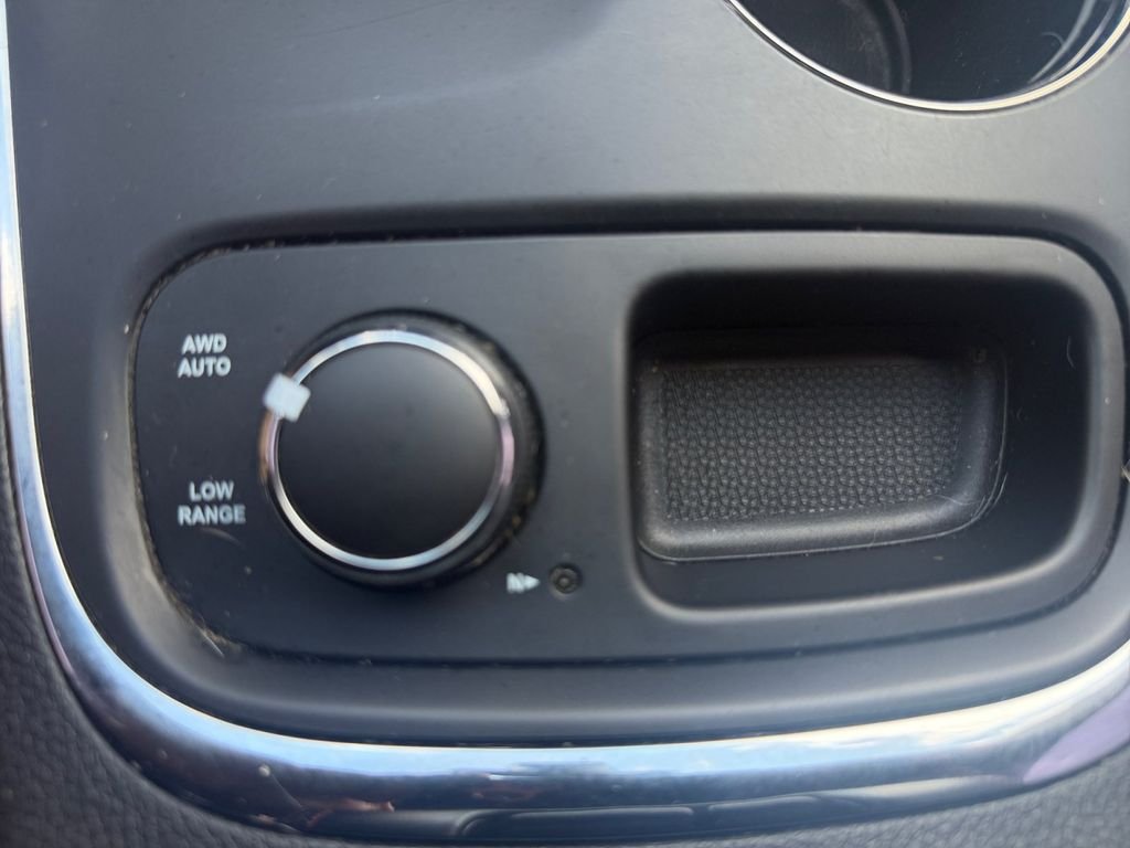 Used 2015 Silver Dodge R/T image 35