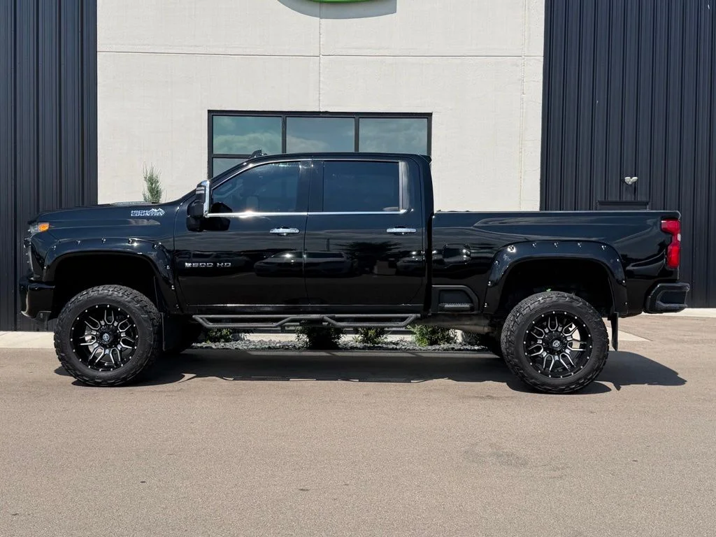 Used 2020 Black Chevrolet High Country image 2