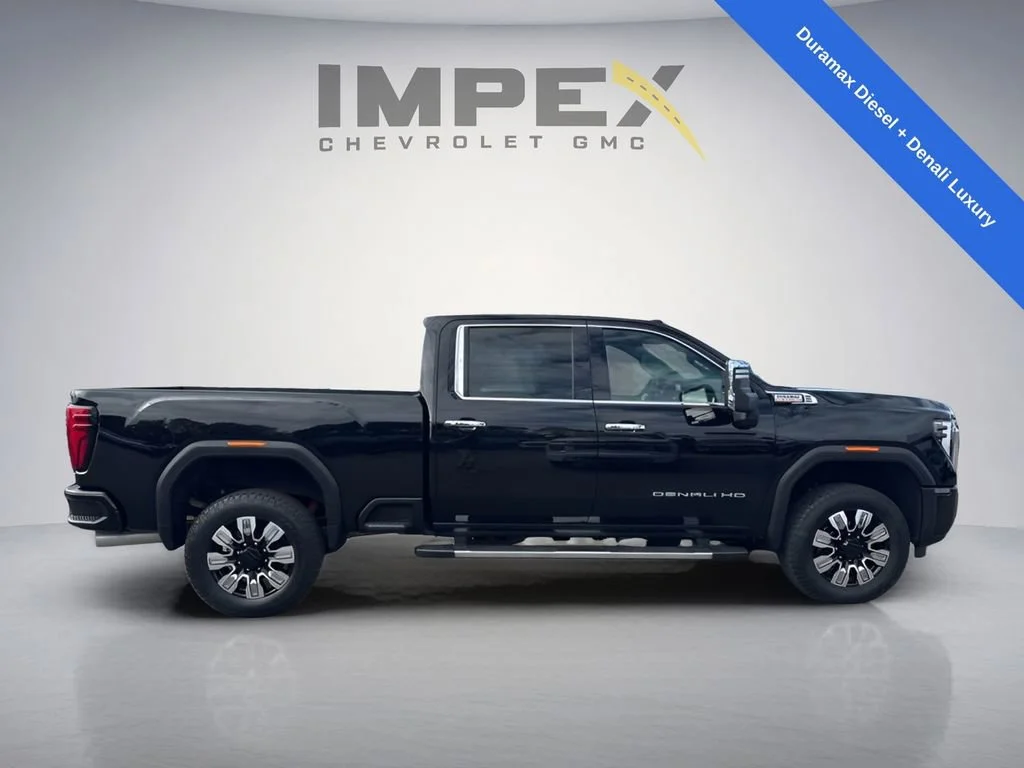 Used 2024 Onyx Black GMC Denali image 7