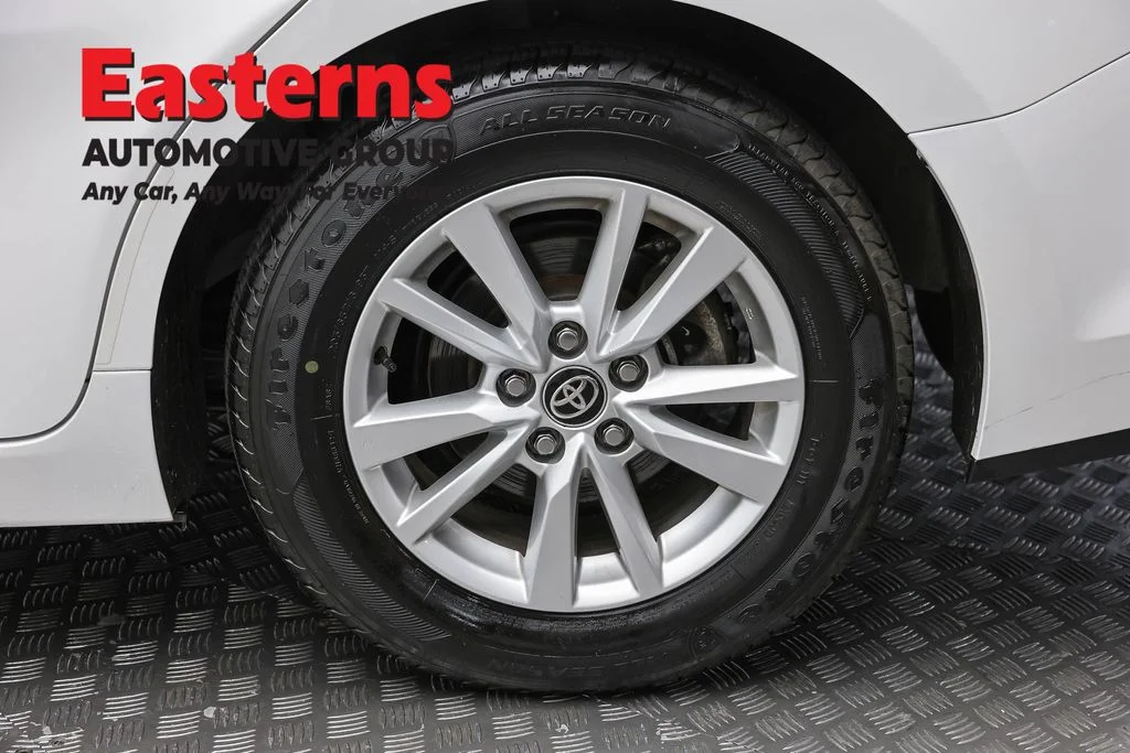 Used 2025 White Toyota LE image 8