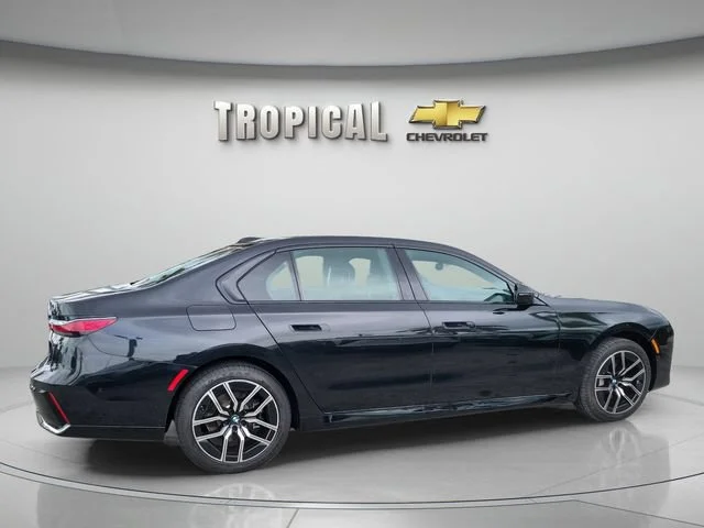 Used 2025 Black BMW 740i image 6