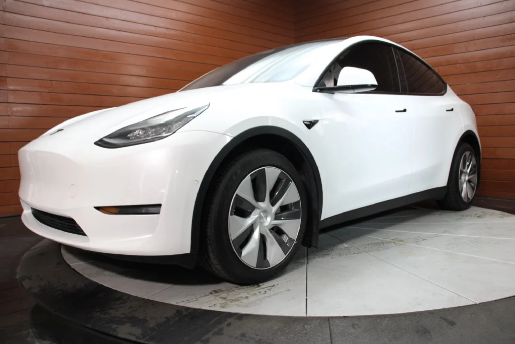 Used 2022 Pearl White Multi-Coat Tesla Long Range image 34