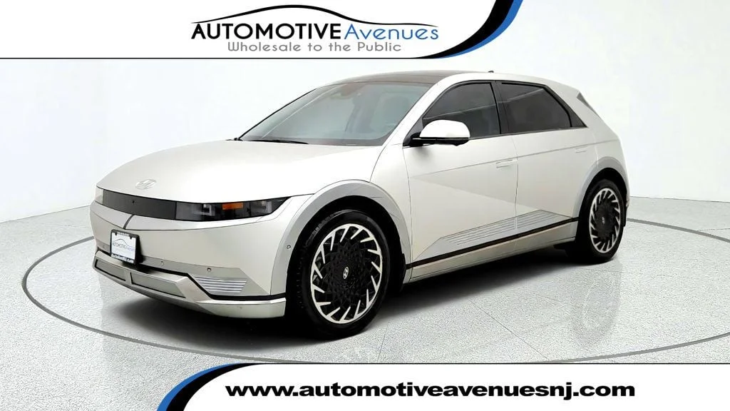 Used 2024 Gravity Gold (Matte Gold) Hyundai Limited AWD image 1