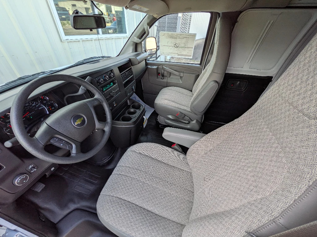 New 2026 Summit White Chevrolet Work Van image 9