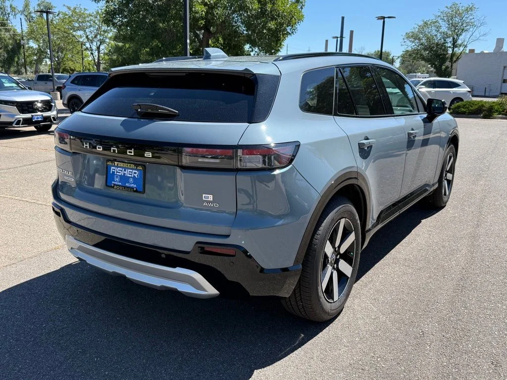 New 2026 Sonic Gray Pearl Honda Touring image 5