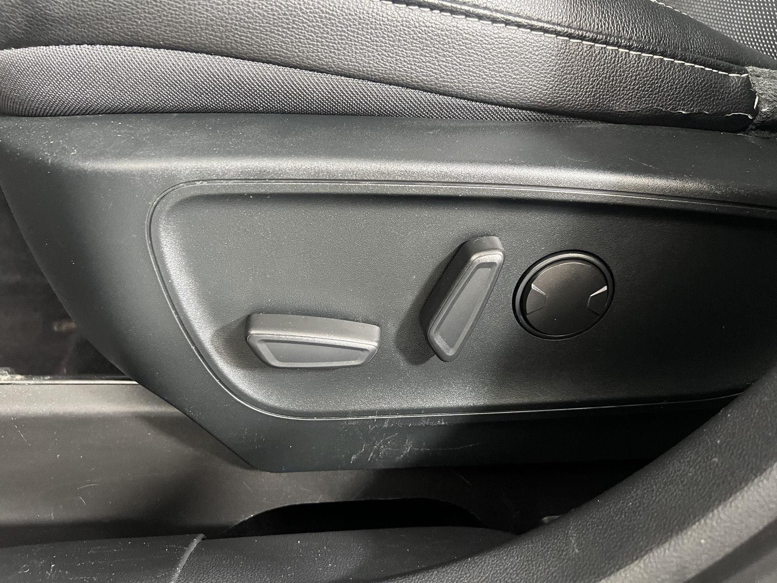 Used 2022 Carbonized Gray Ford SEL image 25