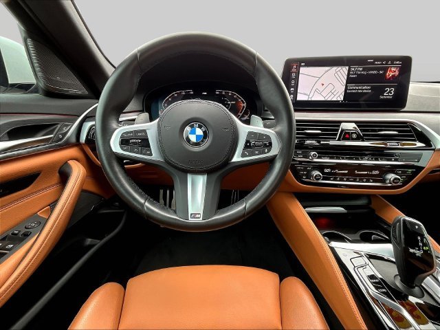 Used 2023 White BMW 540i image 11