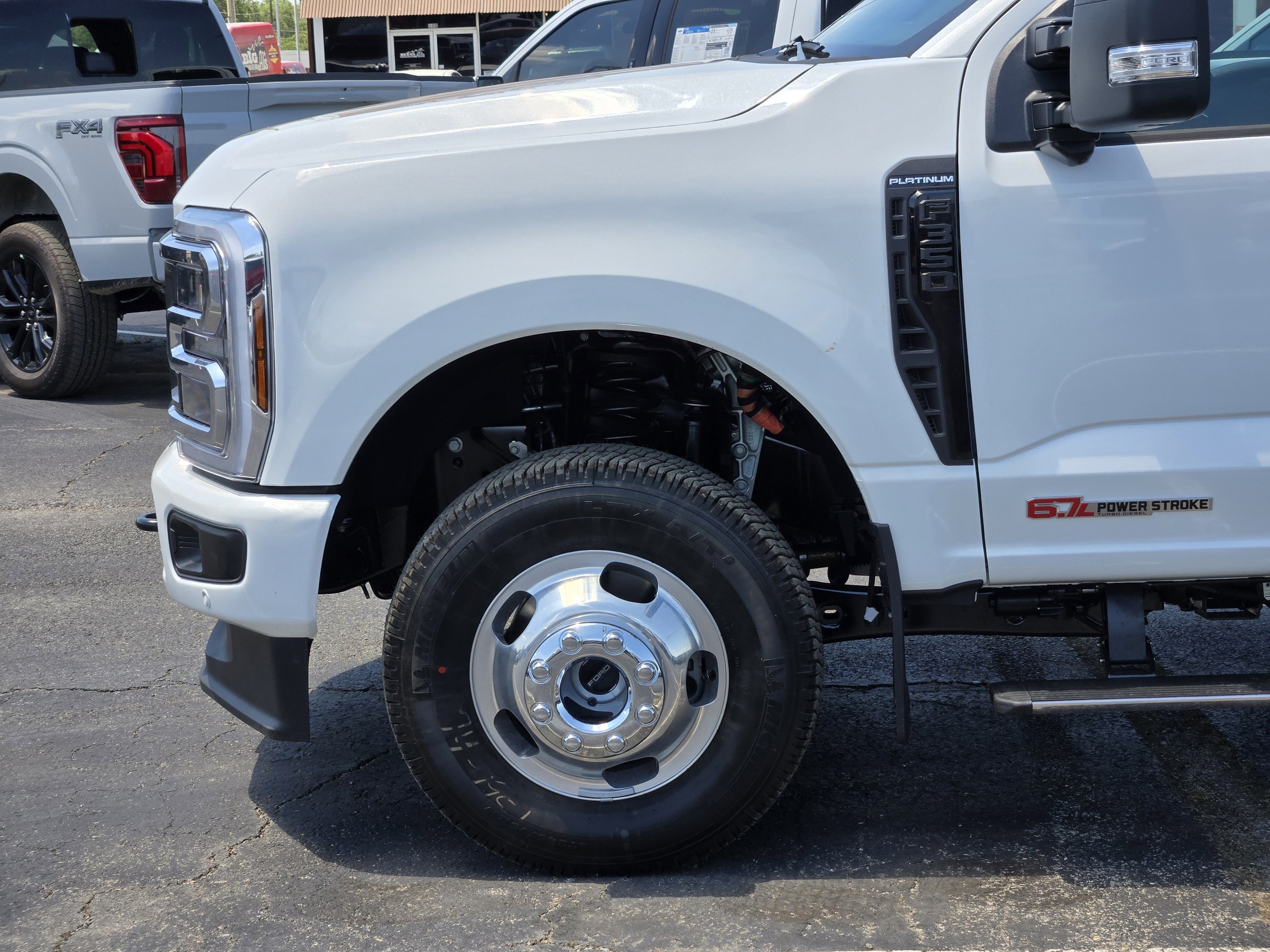 New 2026 Star White Ford F-350 Platinum image 6