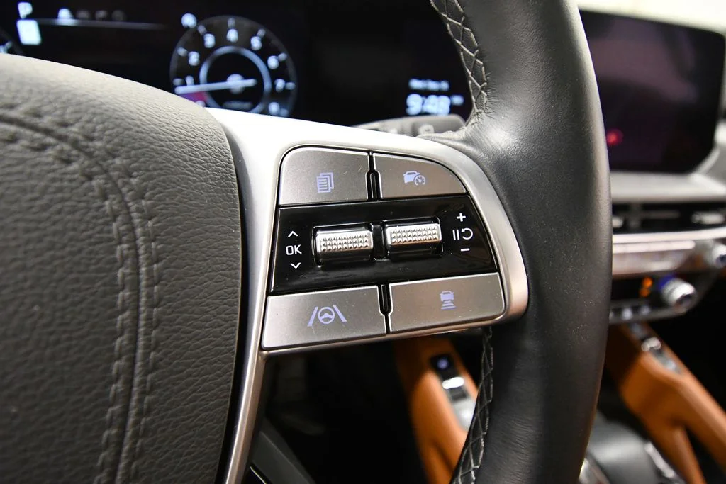 Certified Used 2025  Kia SX-Prestige X-Line image 24