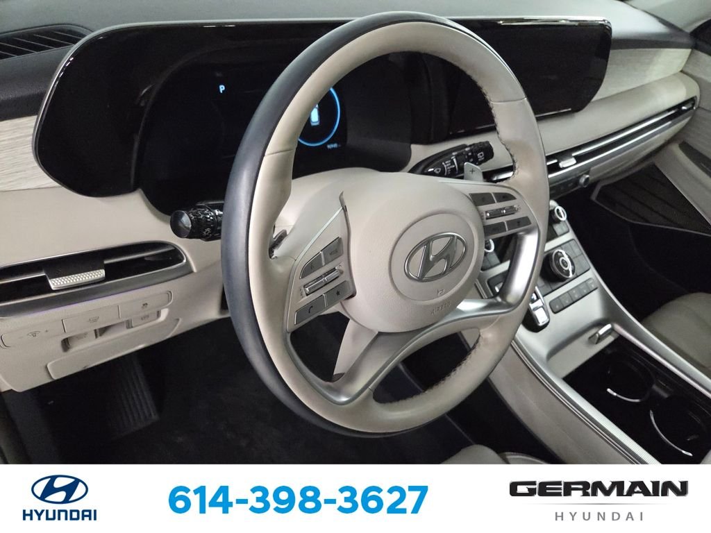 Used 2024 Black Hyundai Calligraphy image 19