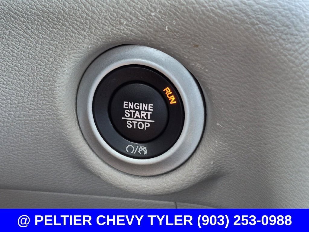 2023 Chrysler Voyager LX - Photo 29