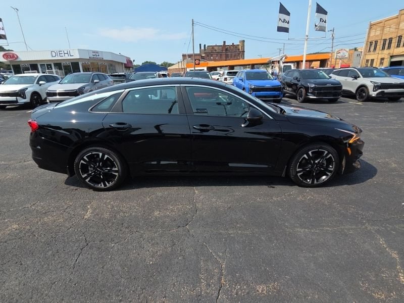 Used 2024 Black Kia GT-Line image 8