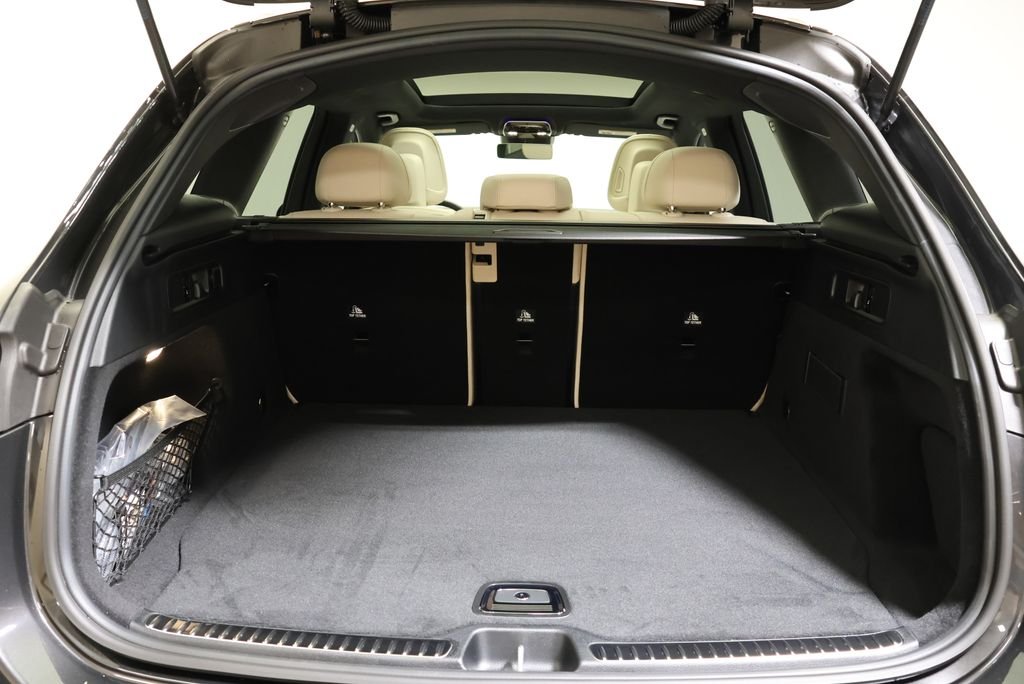 Used 2027  Mercedes-Benz GLC 300 image 54