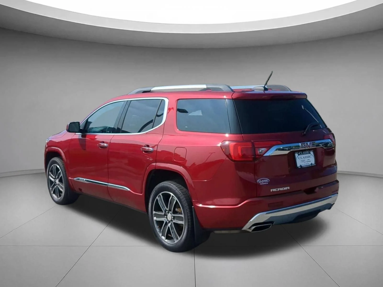 Used 2019 Red Quartz Tintcoat GMC Denali image 3