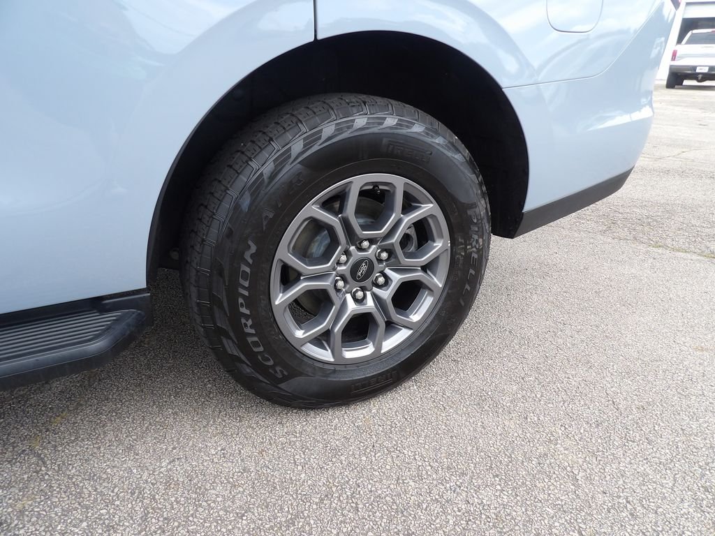 Used 2025 Gray Metallic Ford Active image 12