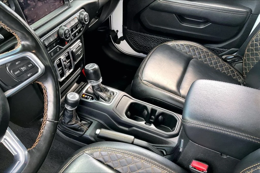 Used 2023 White Jeep High Altitude image 20