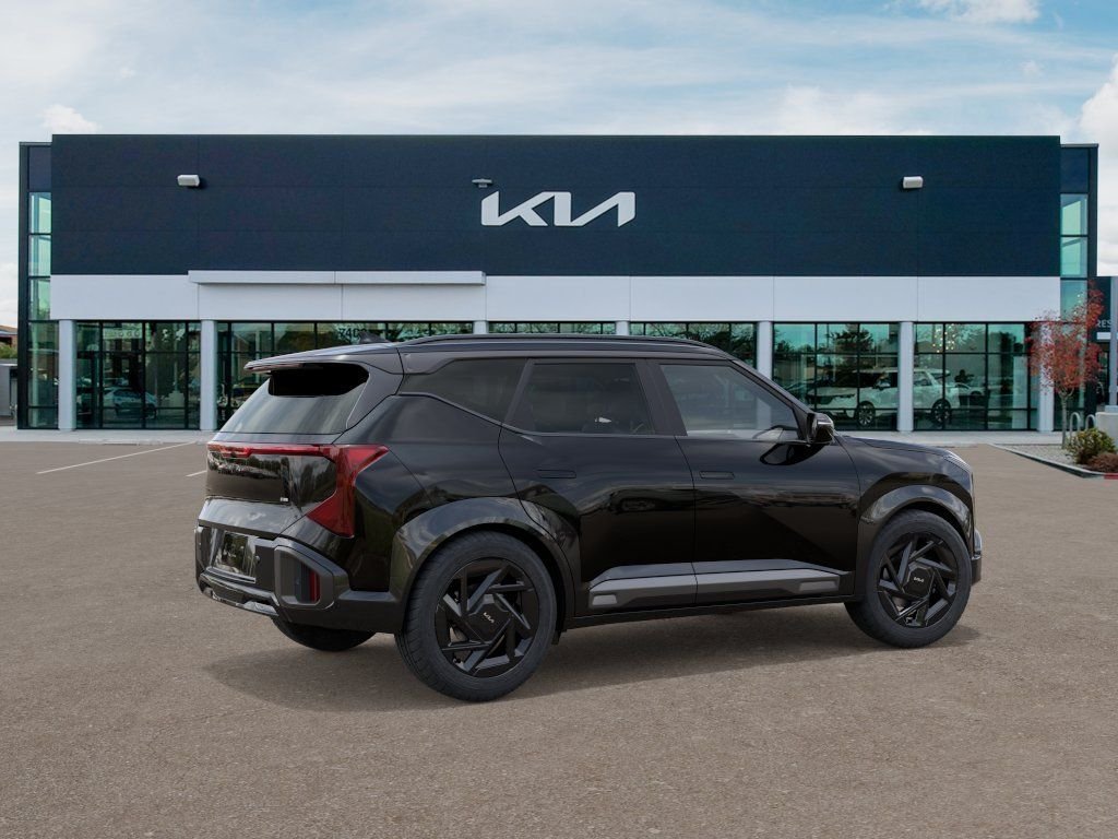New 2027 Black Kia X-Line SX image 6