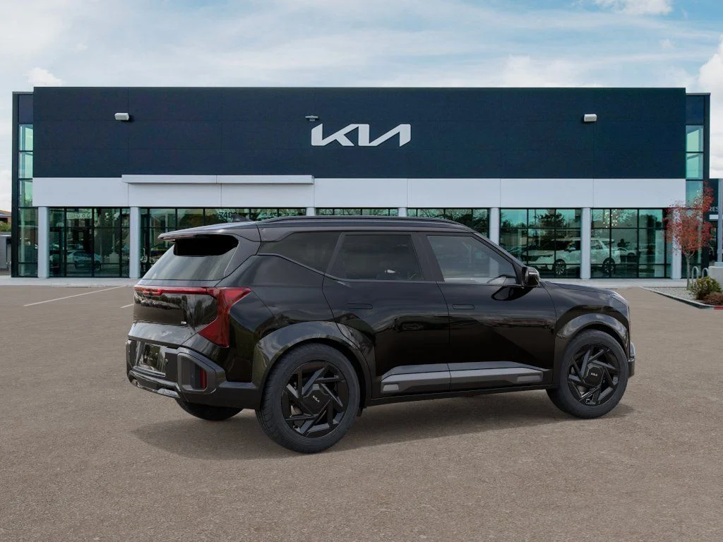 New 2027 Black Kia X-Line SX image 6