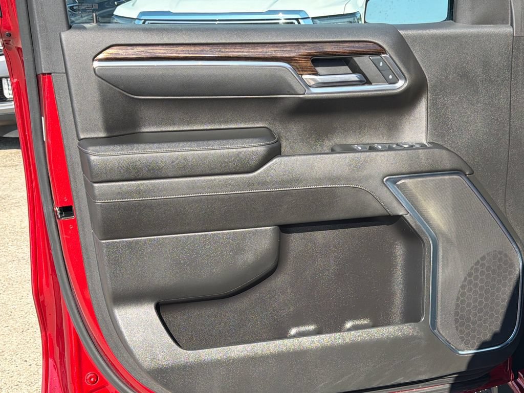2024 GMC Sierra 1500 Elevation - Photo 13