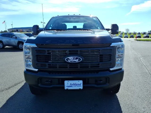 New 2027 Agate Black Metallic Ford F-350® XL image 22