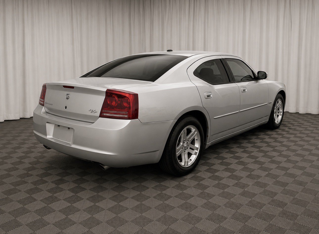 Used 2006  Dodge R/T image 3