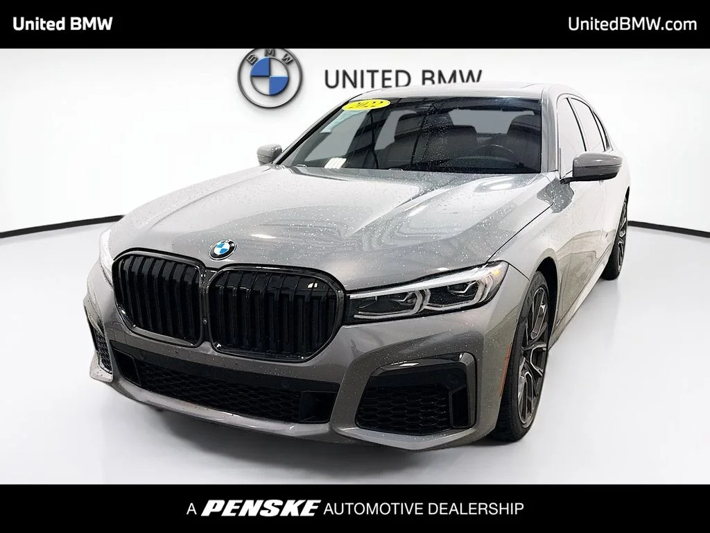 2022 BMW 7 Series 740i's photo