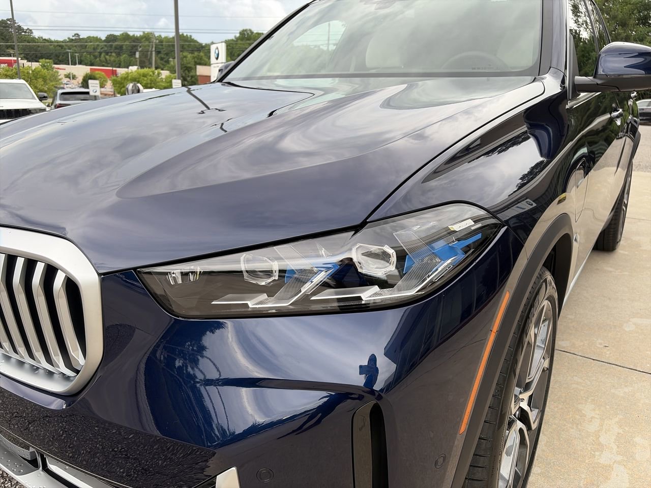 New 2026 Tanzanite Blue II Metallic BMW xDrive50e image 11