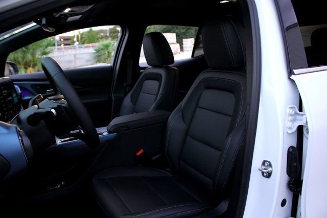 2025 Chevrolet Equinox EV 1LT - Photo 9