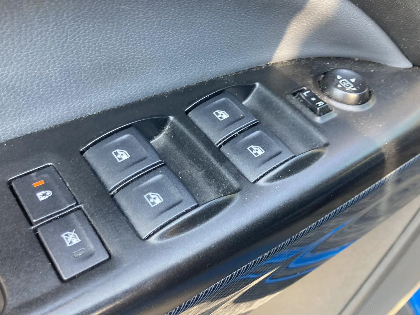 Used 2022 Bright Blue Metallic Chevrolet 4WD Z71 image 13